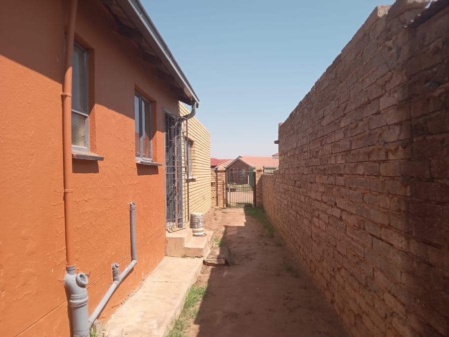 2 Bedroom Property for Sale in Sebokeng Zone 16 Gauteng