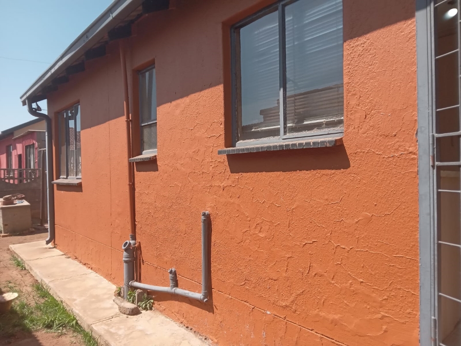 2 Bedroom Property for Sale in Sebokeng Zone 16 Gauteng