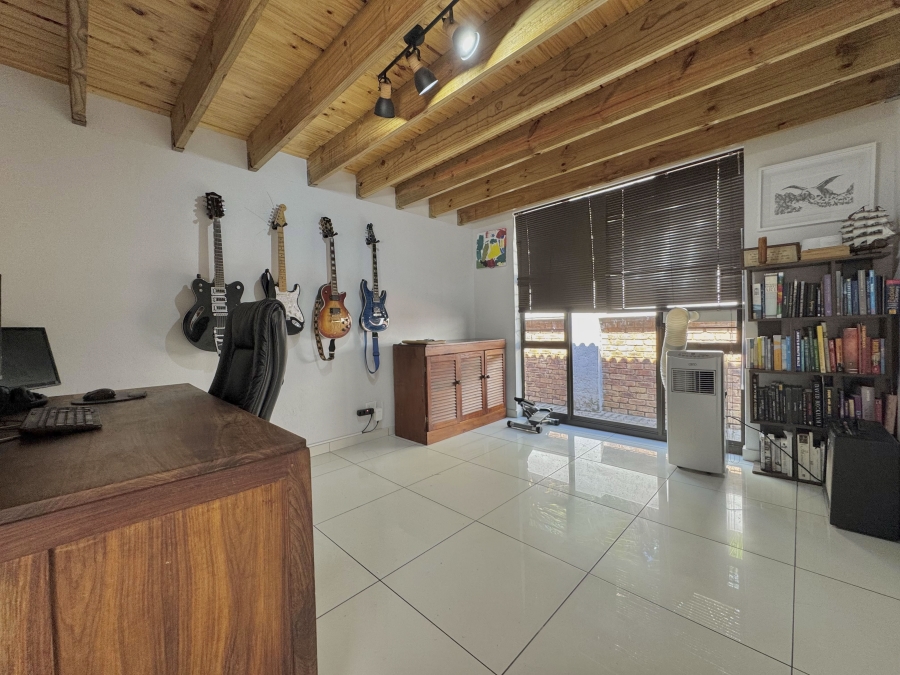 3 Bedroom Property for Sale in Bartlett Gauteng