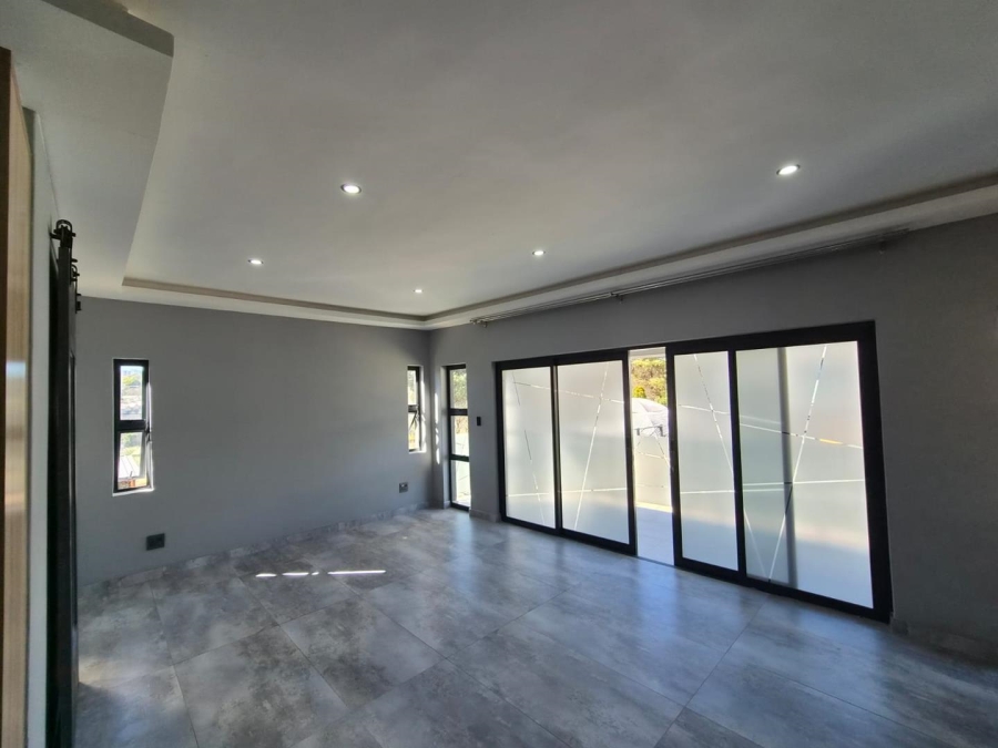 To Let 3 Bedroom Property for Rent in Ferndale Gauteng