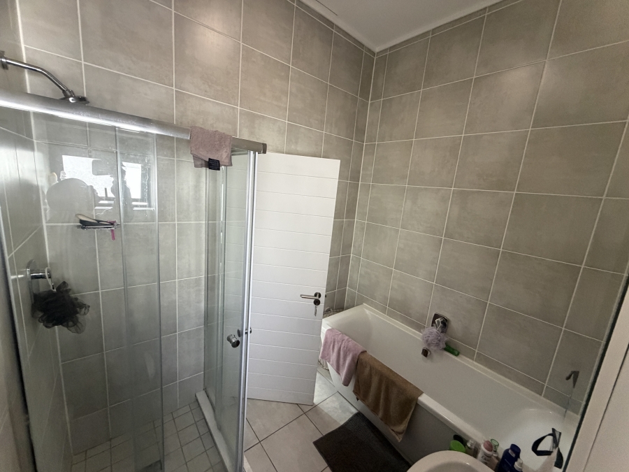 To Let 1 Bedroom Property for Rent in Linbro Park Gauteng