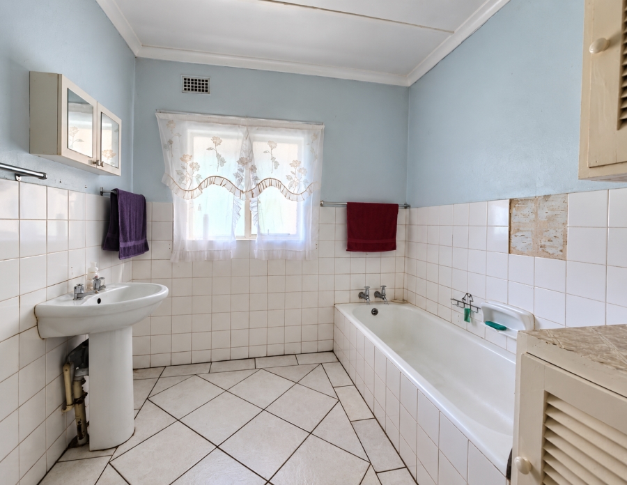 4 Bedroom Property for Sale in Ironsyde A H Gauteng