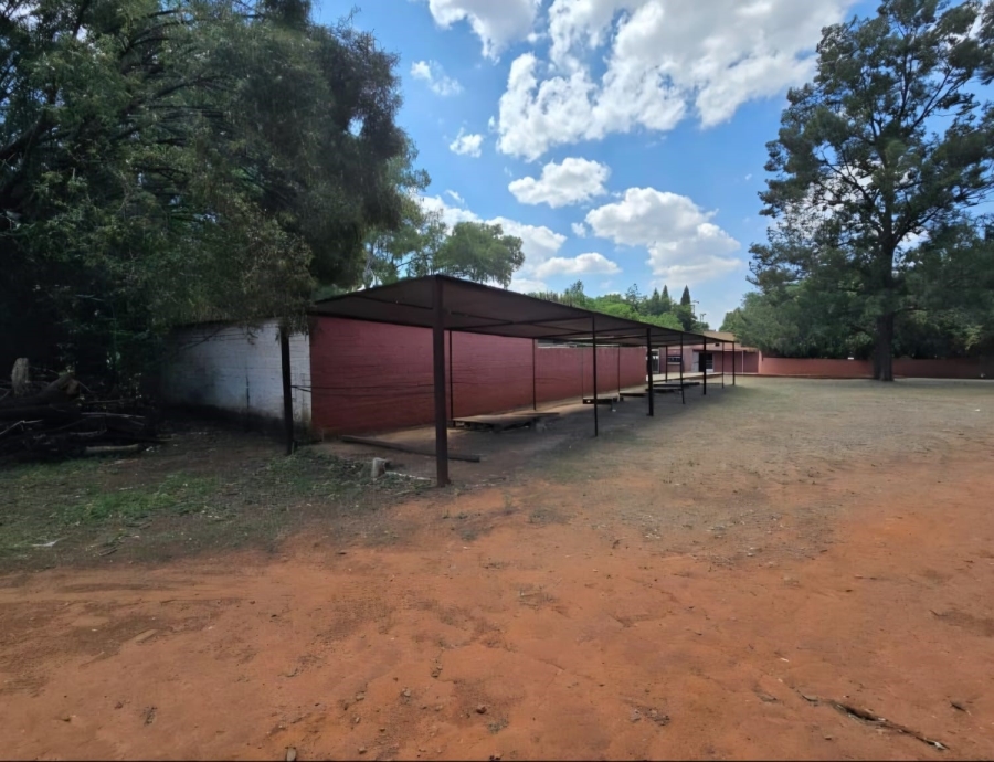 10 Bedroom Property for Sale in Walkerville Gauteng