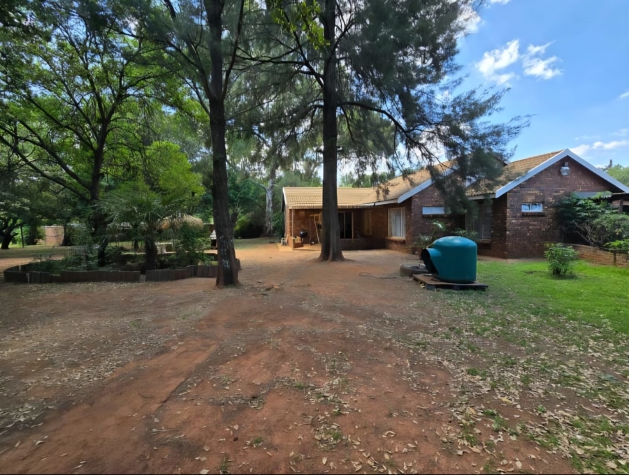 10 Bedroom Property for Sale in Walkerville Gauteng