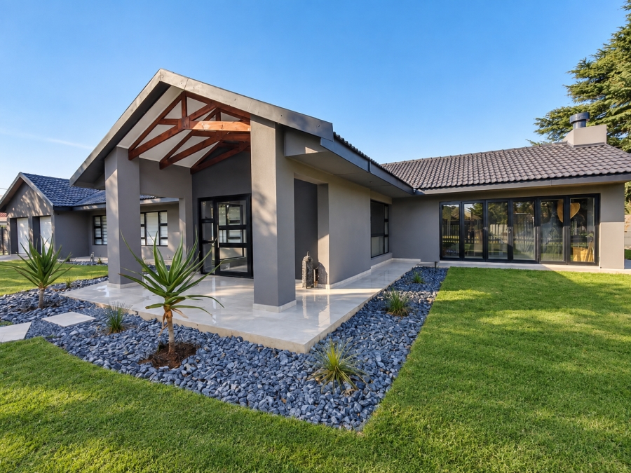 4 Bedroom Property for Sale in Risiville Gauteng