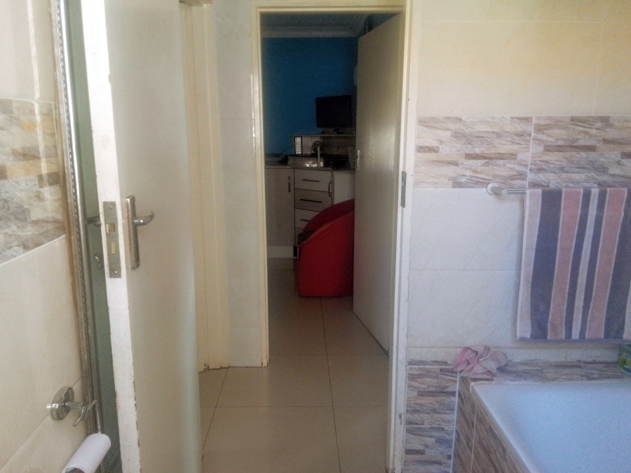 3 Bedroom Property for Sale in Protea Glen Gauteng