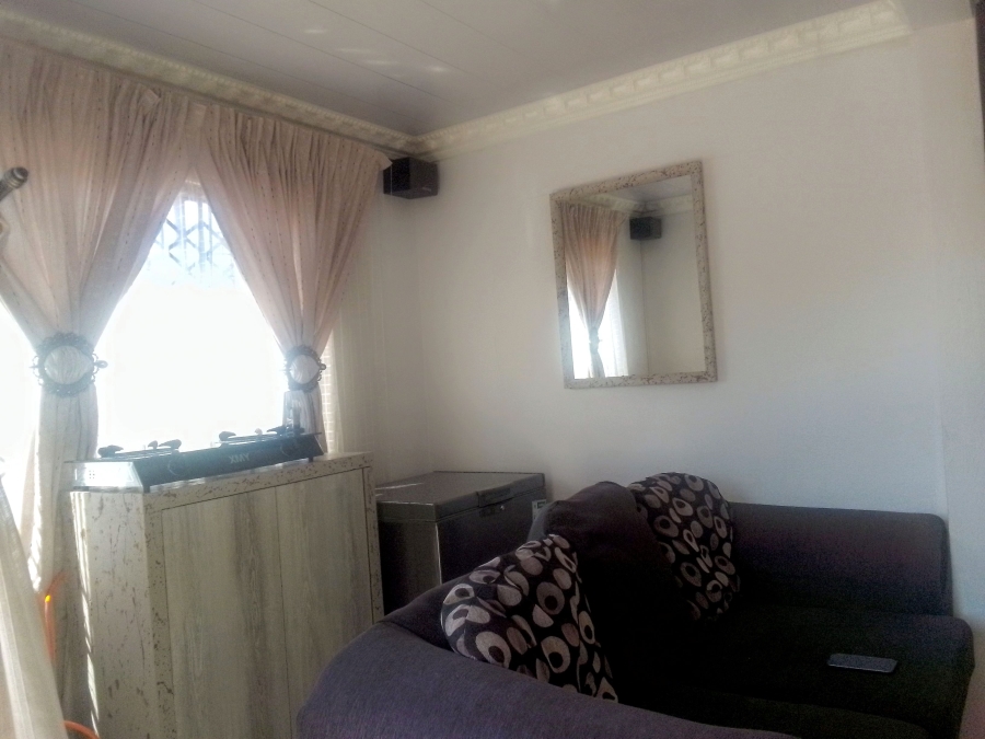 3 Bedroom Property for Sale in Protea Glen Gauteng
