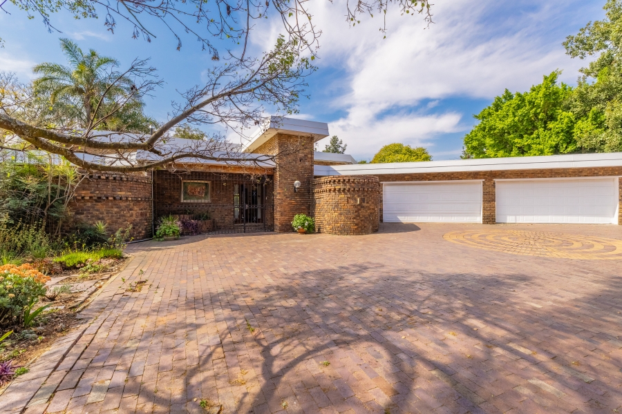 5 Bedroom Property for Sale in Bryanston Gauteng