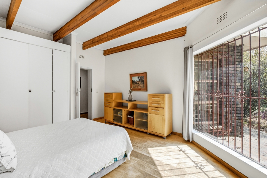 5 Bedroom Property for Sale in Bryanston Gauteng