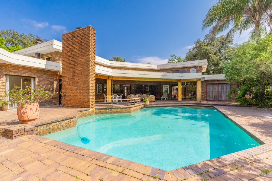 5 Bedroom Property for Sale in Bryanston Gauteng