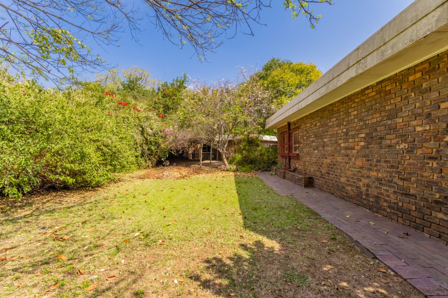 5 Bedroom Property for Sale in Bryanston Gauteng