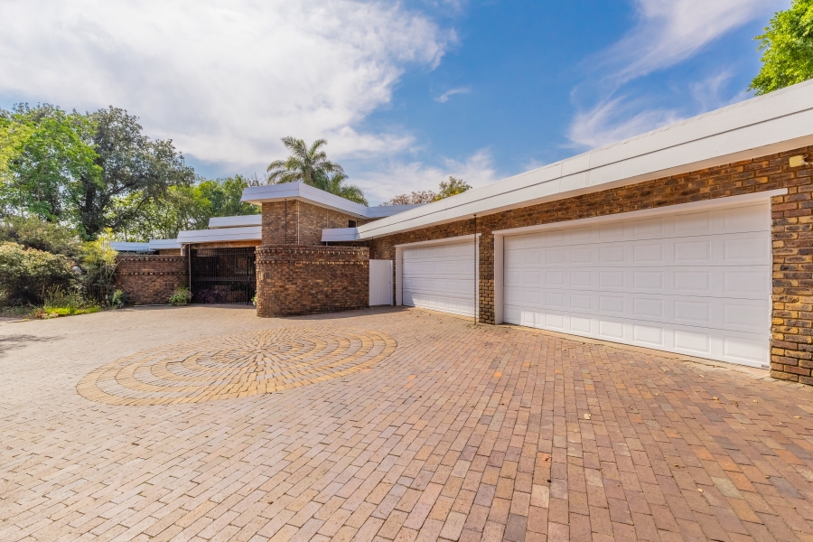 5 Bedroom Property for Sale in Bryanston Gauteng