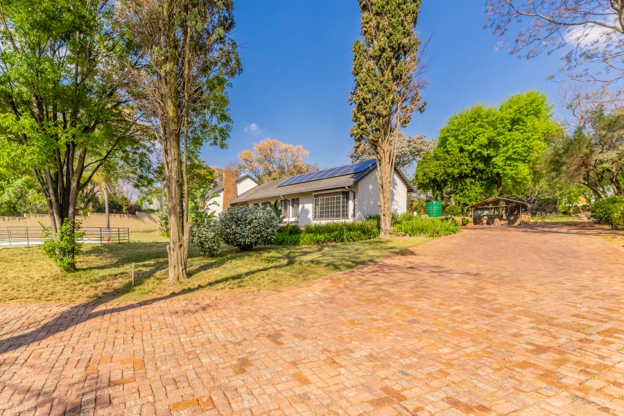 4 Bedroom Property for Sale in Bryanston Gauteng