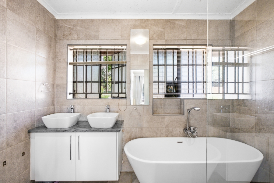 4 Bedroom Property for Sale in Bryanston Gauteng