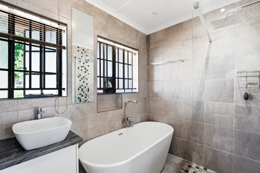 4 Bedroom Property for Sale in Bryanston Gauteng