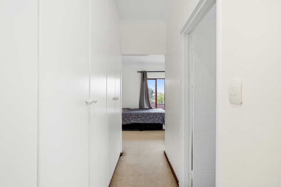 2 Bedroom Property for Sale in Broadacres Gauteng