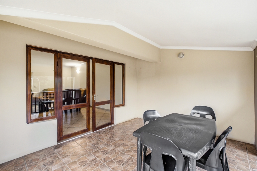 2 Bedroom Property for Sale in Broadacres Gauteng