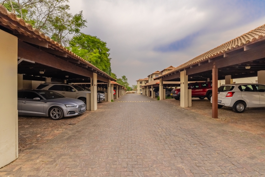2 Bedroom Property for Sale in Broadacres Gauteng