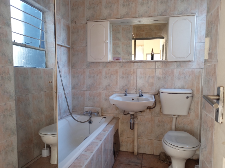 2 Bedroom Property for Sale in Ridgeway Gauteng