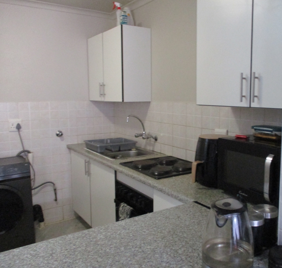 1 Bedroom Property for Sale in Helderkruin Gauteng