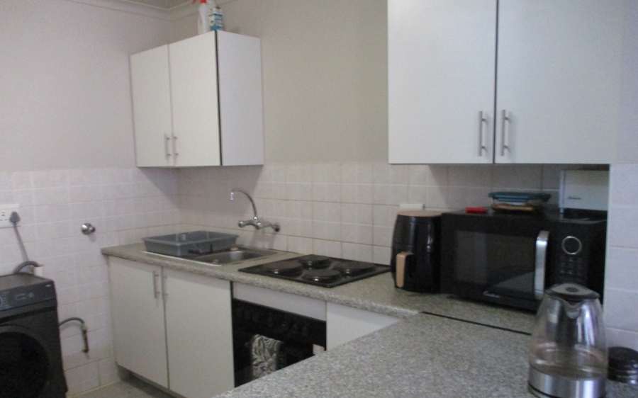 1 Bedroom Property for Sale in Helderkruin Gauteng