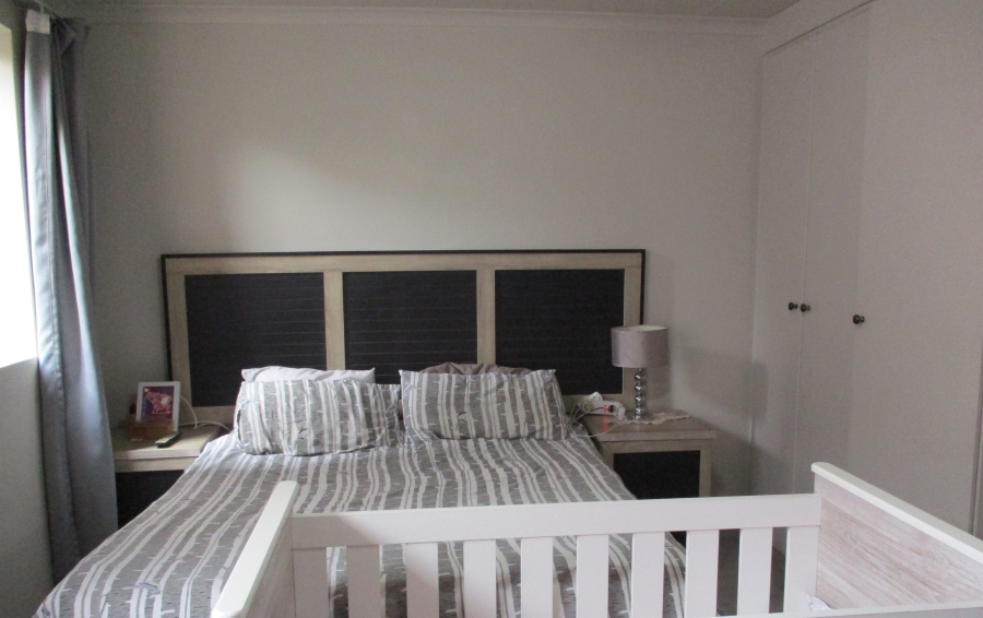 1 Bedroom Property for Sale in Helderkruin Gauteng