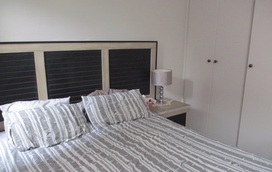 1 Bedroom Property for Sale in Helderkruin Gauteng