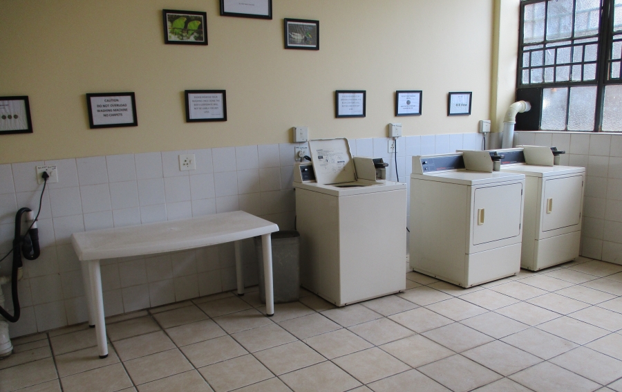 1 Bedroom Property for Sale in Helderkruin Gauteng