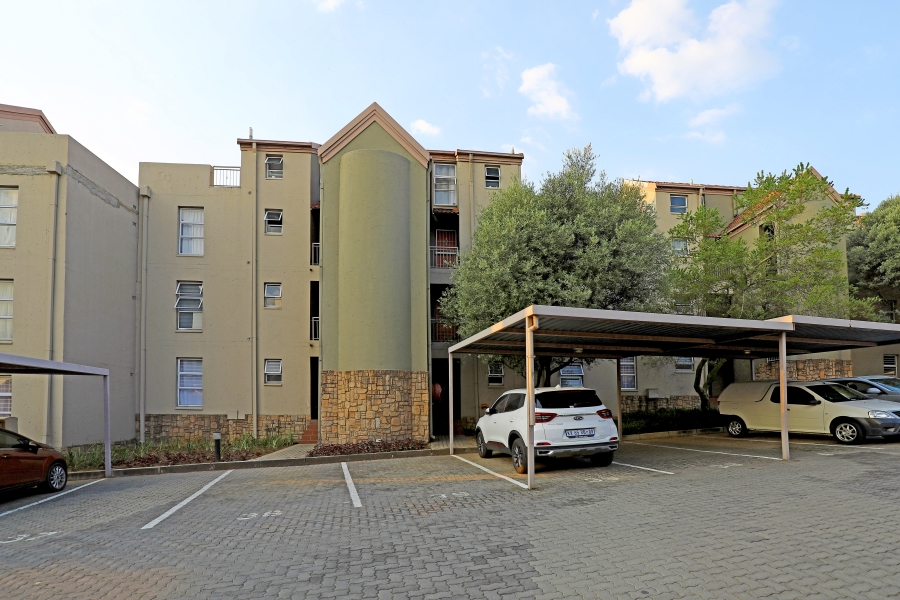 To Let 2 Bedroom Property for Rent in Sunninghill Gauteng