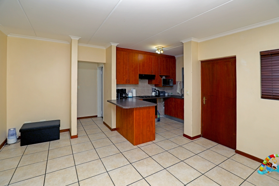 To Let 2 Bedroom Property for Rent in Sunninghill Gauteng