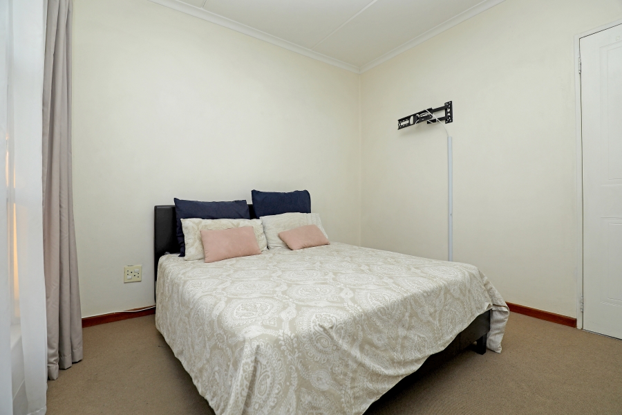 To Let 2 Bedroom Property for Rent in Sunninghill Gauteng