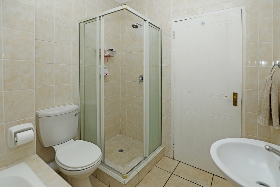 To Let 2 Bedroom Property for Rent in Sunninghill Gauteng