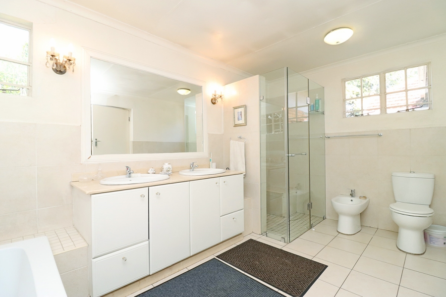 3 Bedroom Property for Sale in Highlands North Gauteng