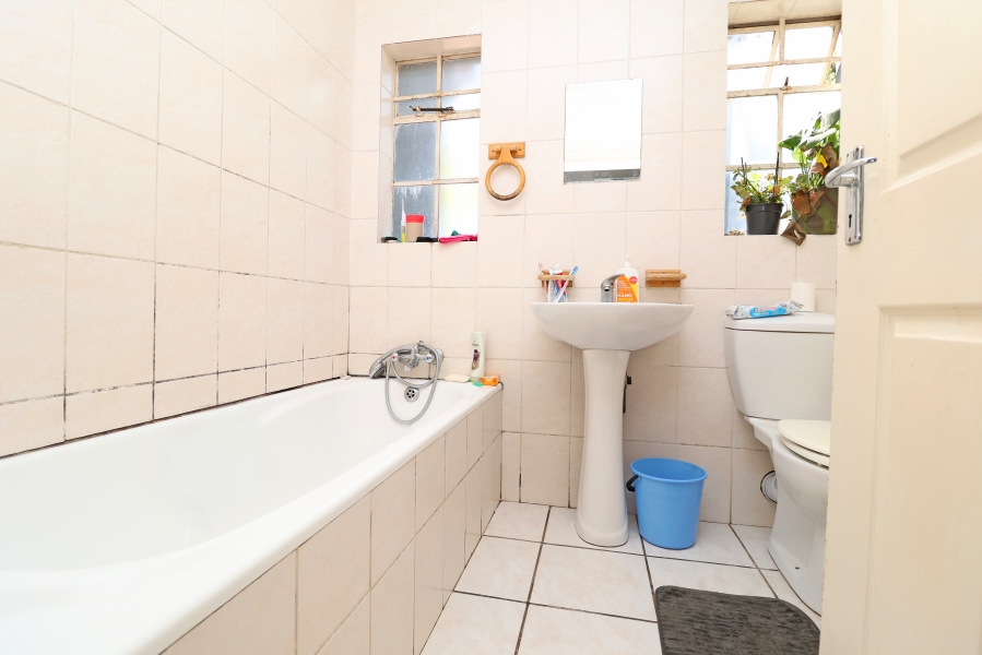 11 Bedroom Property for Sale in Auckland Park Gauteng