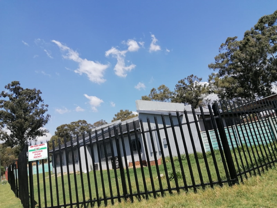 To Let 4 Bedroom Property for Rent in Brakpan North Gauteng