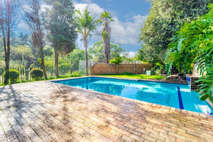 1 Bedroom Property for Sale in Bryanston Gauteng