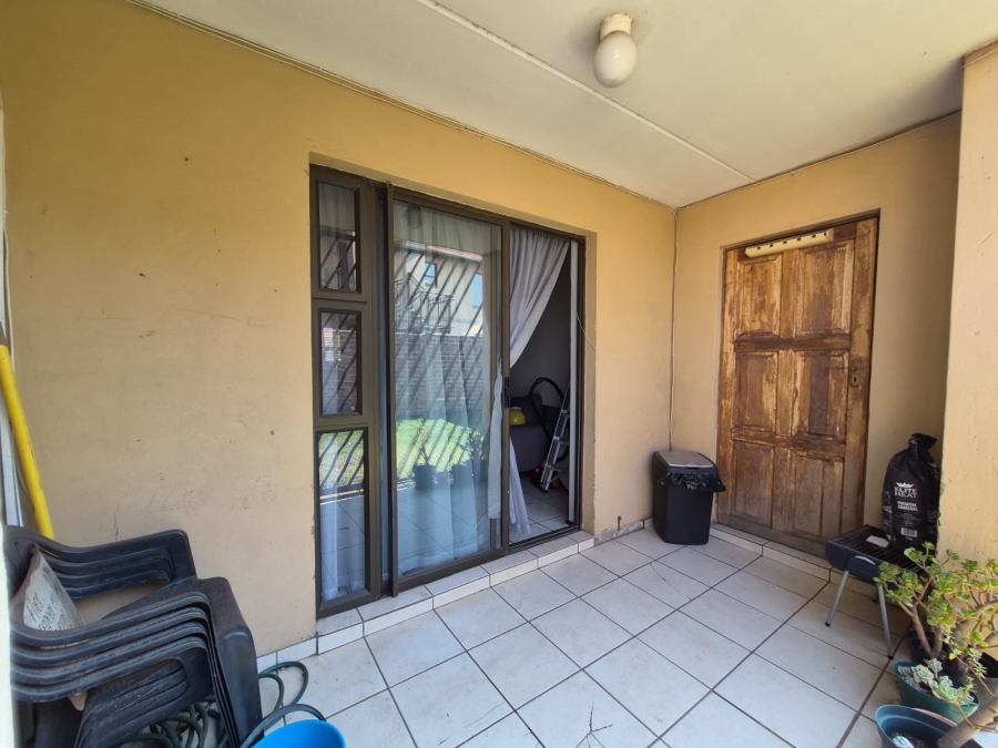 2 Bedroom Property for Sale in Parkrand Gauteng