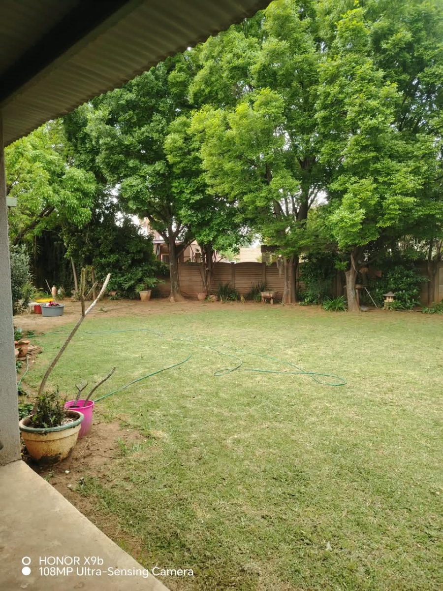 3 Bedroom Property for Sale in Vanderbijlpark SE 2 Gauteng