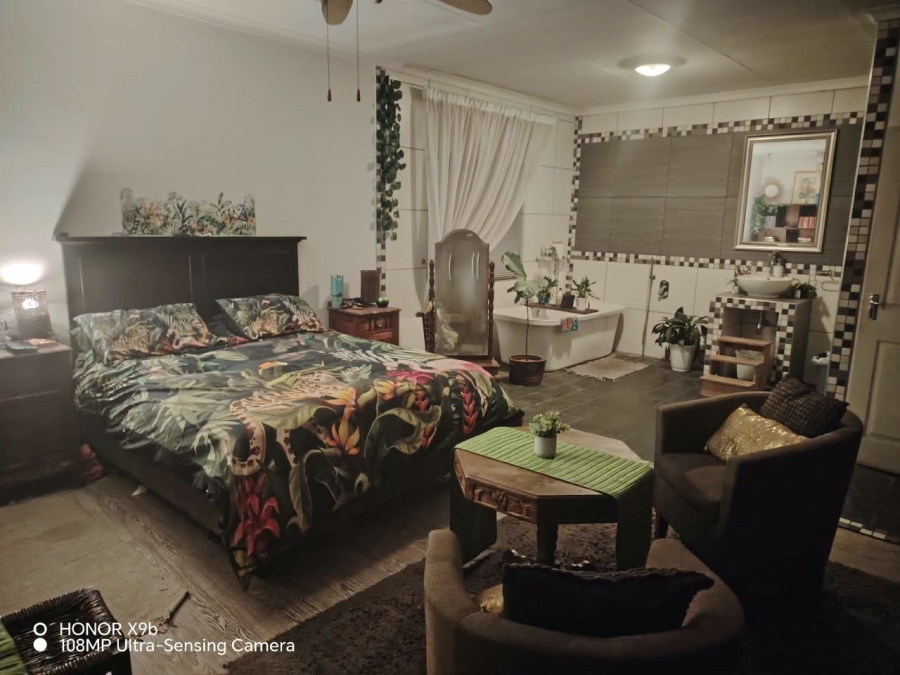 3 Bedroom Property for Sale in Vanderbijlpark SE 2 Gauteng