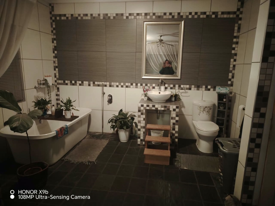 3 Bedroom Property for Sale in Vanderbijlpark SE 2 Gauteng