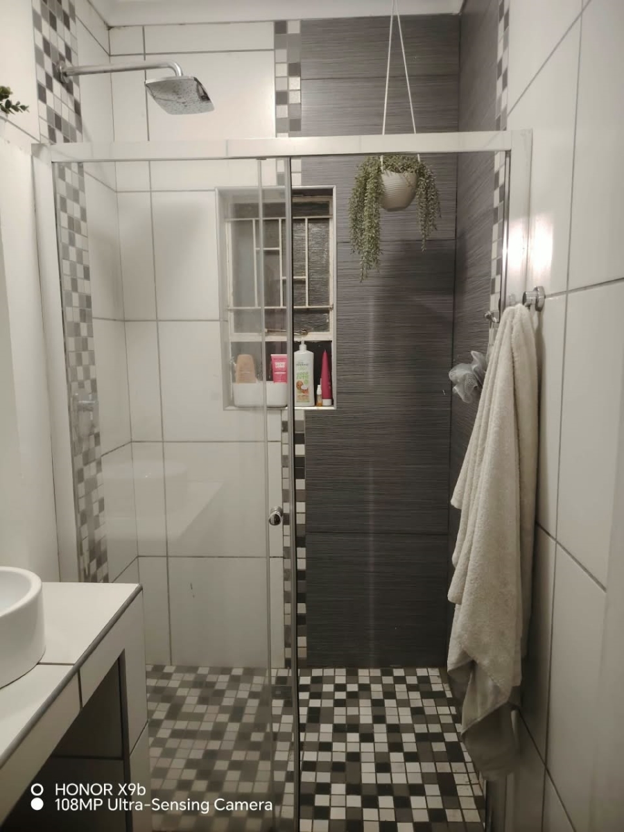 3 Bedroom Property for Sale in Vanderbijlpark SE 2 Gauteng