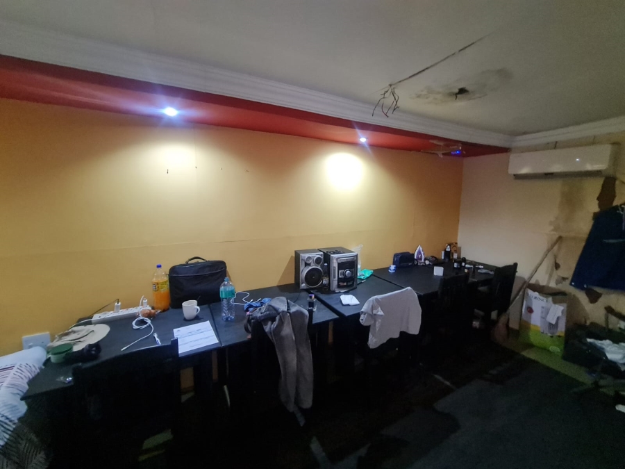 12 Bedroom Property for Sale in Bedworth Park Gauteng