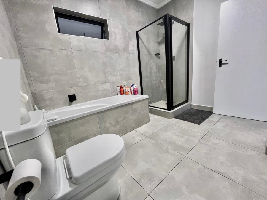 To Let 3 Bedroom Property for Rent in Chartwell Gauteng