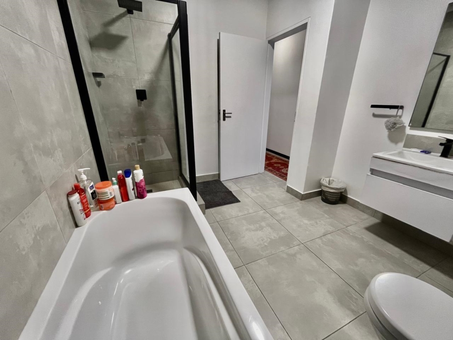 To Let 3 Bedroom Property for Rent in Chartwell Gauteng