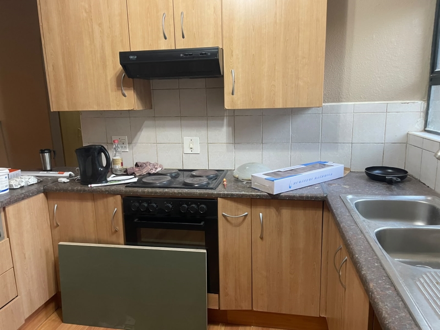 To Let 2 Bedroom Property for Rent in Lakefield Gauteng
