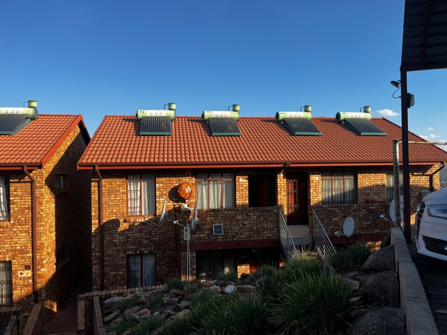 To Let 2 Bedroom Property for Rent in Danville Gauteng