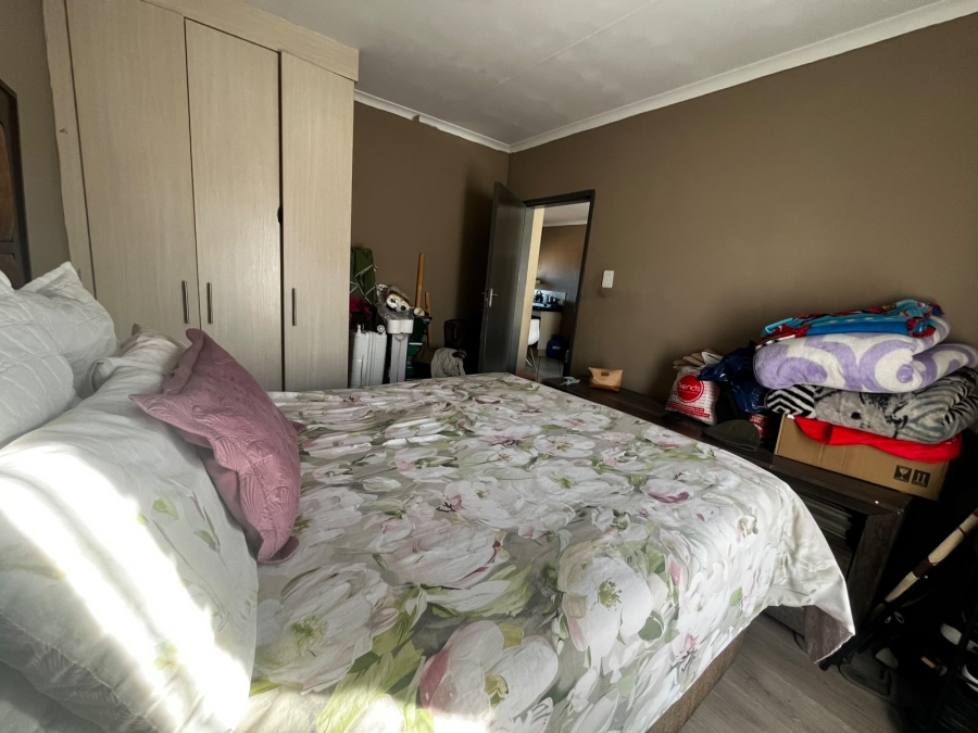To Let 2 Bedroom Property for Rent in Danville Gauteng
