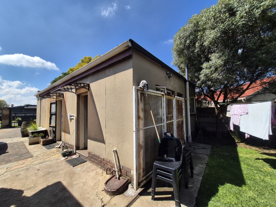 3 Bedroom Property for Sale in Selcourt Gauteng