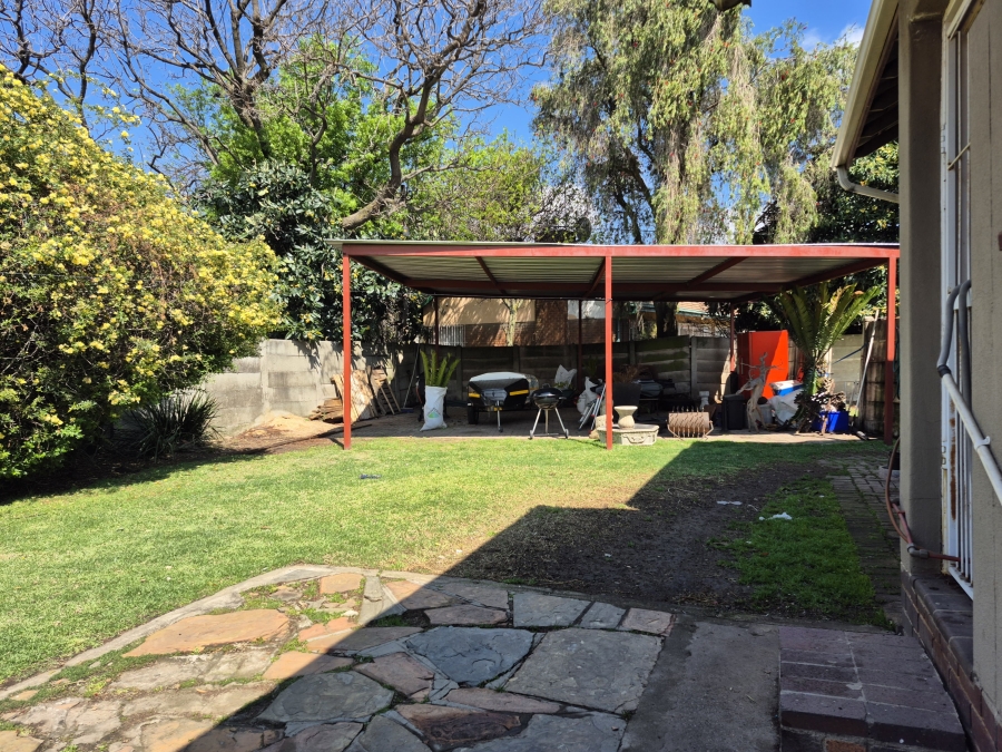 3 Bedroom Property for Sale in Selcourt Gauteng