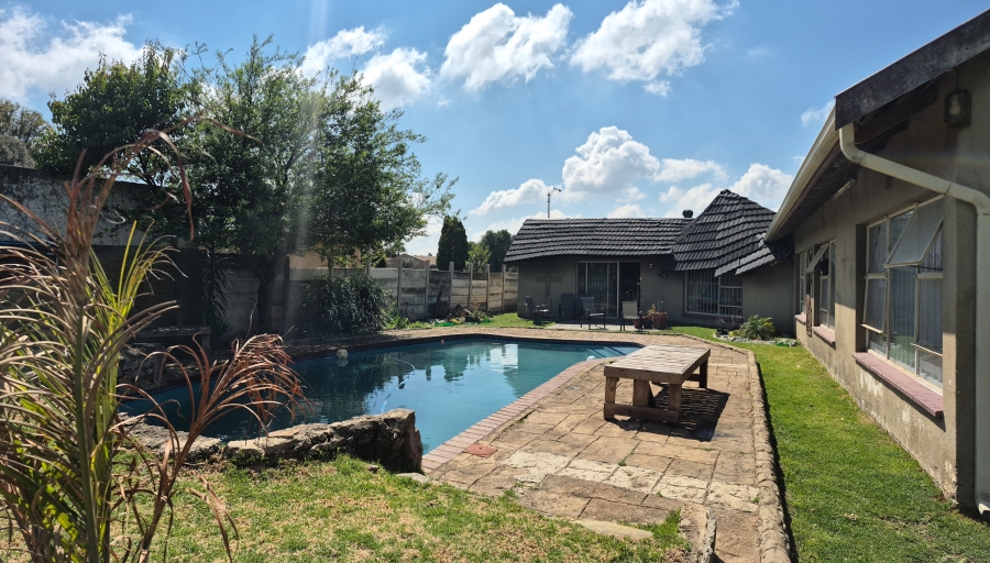 3 Bedroom Property for Sale in Selcourt Gauteng